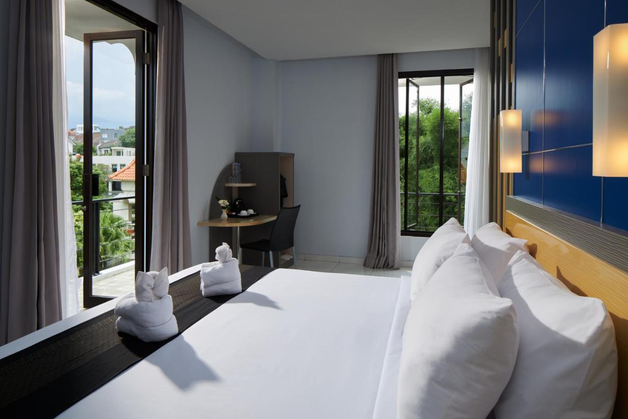 eL Hotel Grande Malang Buitenkant foto