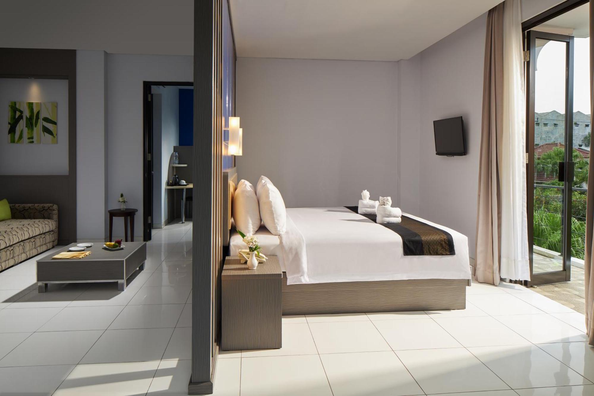 eL Hotel Grande Malang Buitenkant foto