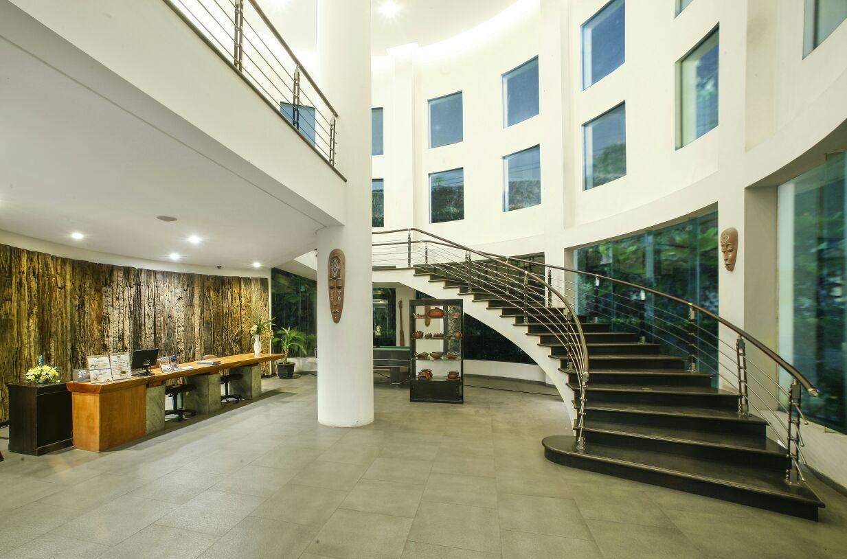 eL Hotel Grande Malang Buitenkant foto